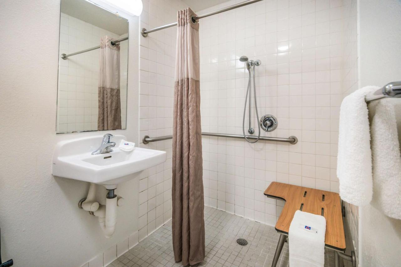 Motel 6-Irving, Tx - Dallas Bagian luar foto